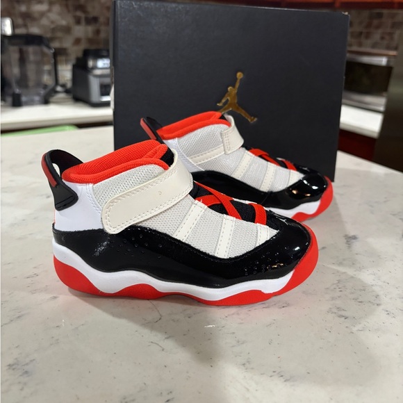 TD Size 8-10C Air Jordan 6 Rings Basketball Shoes DV1344-108 White Orange Black - Picture 2 of 14
